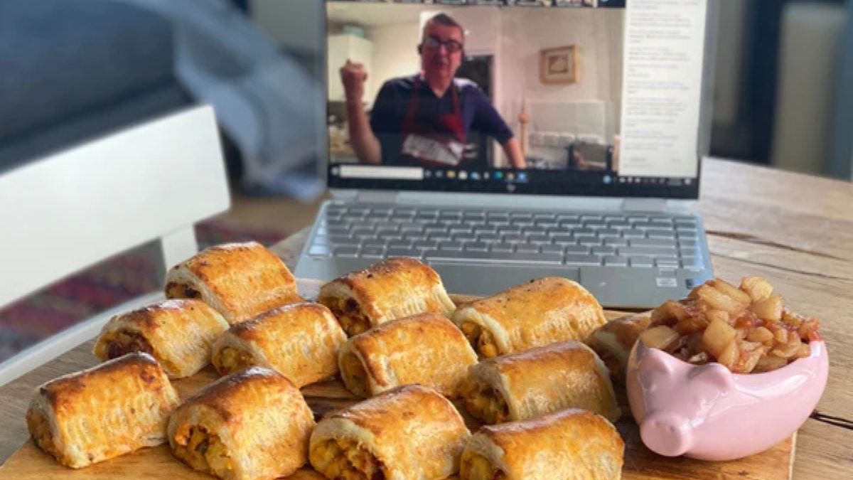 Giftory x Bake With A Legend: Virtual Great British Baking Class